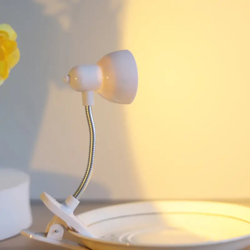 Petty Pet night reading light - Mini Book Lamp: Eye Protection, Warm Light Clip Lamp