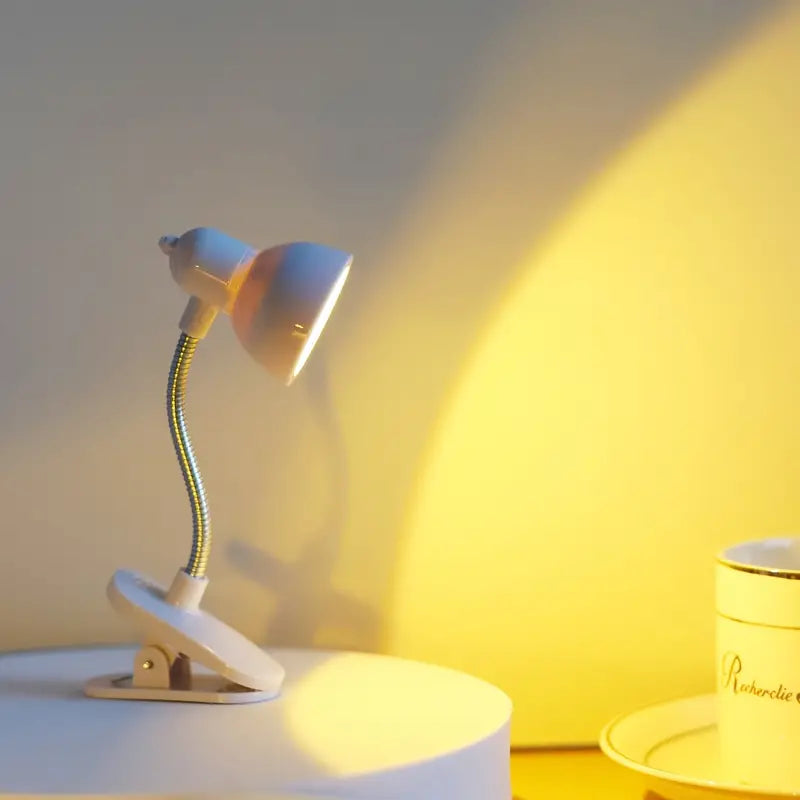 Petty Pet rechargeable book light - Mini Book Lamp: Eye Protection, Warm Light Clip Lamp